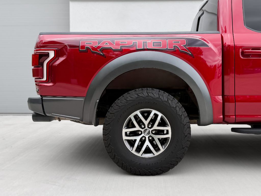 2018 Ford F-150 Raptor - Photo 16