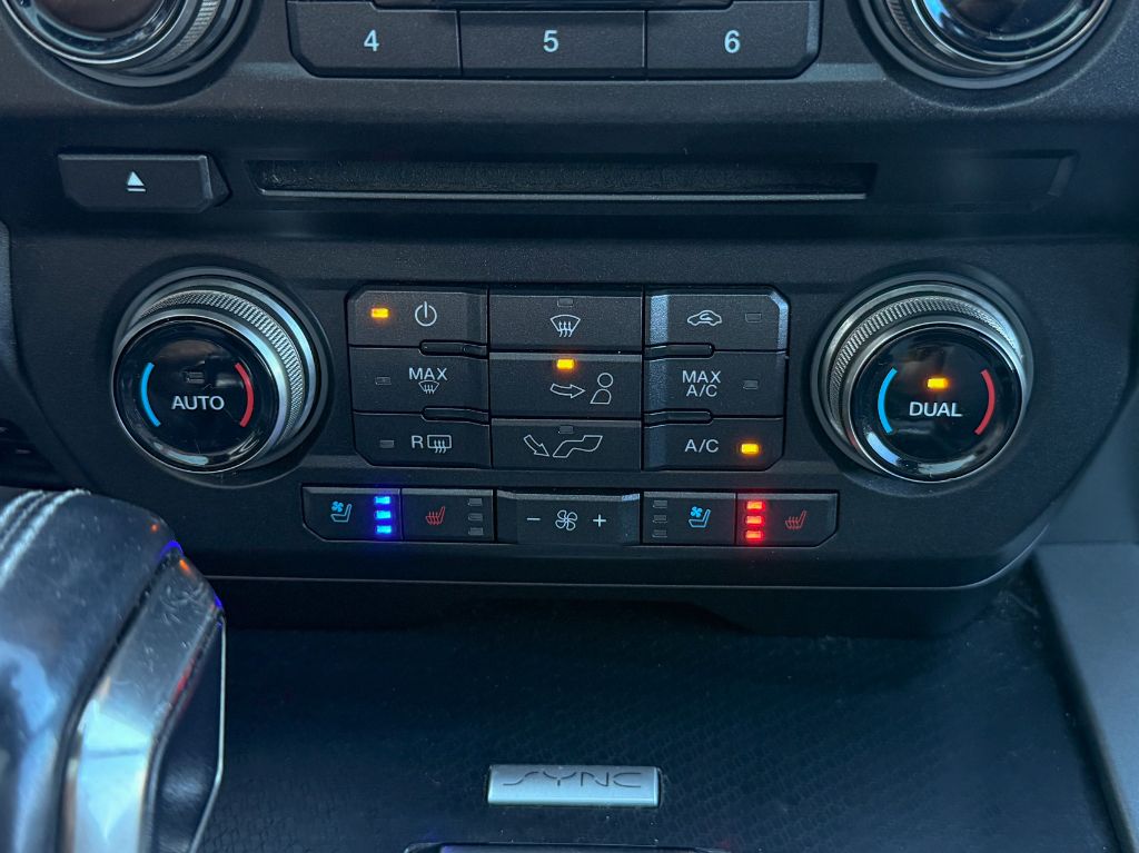 2018 Ford F-150 Raptor - Photo 12